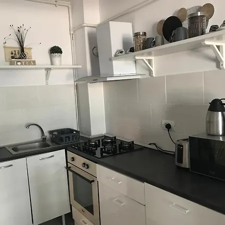 Panoramis Direct Pe Plaja דירה